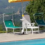 In With Pool & Valley Views Holiday home *
